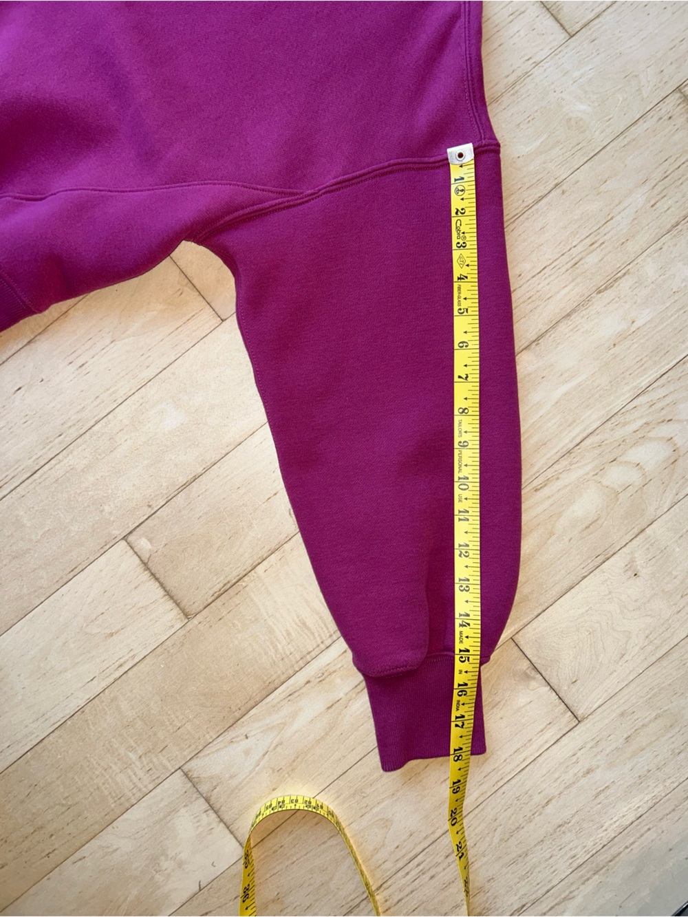 Abercrombie & Fitch “Soft AF Collection” Cropped Sweatshirt in Burgundy Size XS - Picture 5 of 16